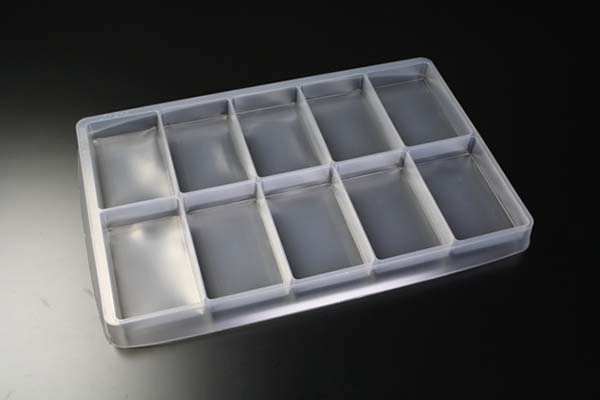 基本的な真空成型トレー